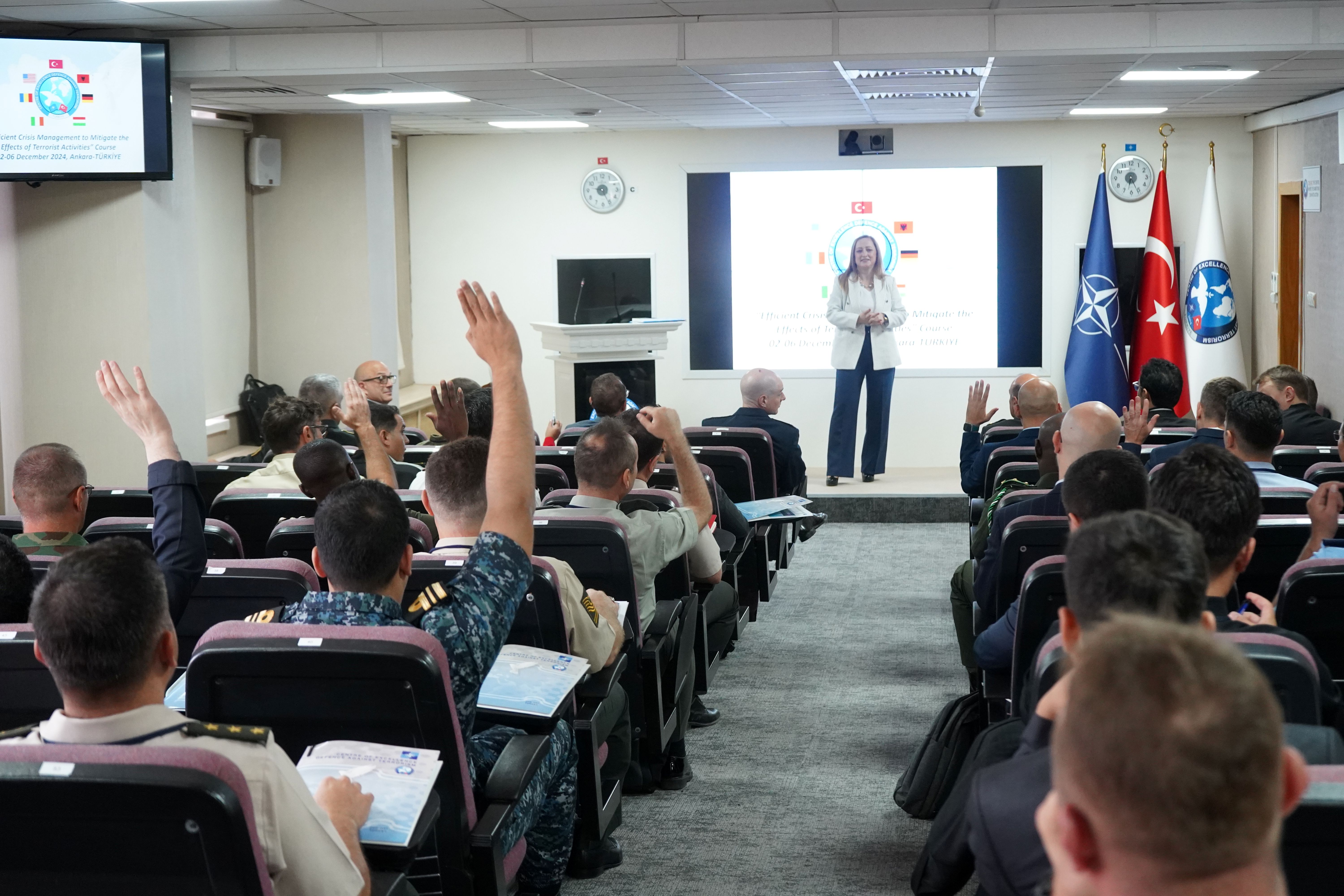 Terörist Faaliyetlerin Etkilerini Azaltmaya Yönelik Etkili Kriz Yönetimi Kursu 08-12 Eylül 2025 tarihlerinde icra edilmiştir. Kursa, 7 ülkeden 11 eğitmen, 16 ülkeden 48 öğrenci olmak üzere toplam 59 kişi katılmıştır. 