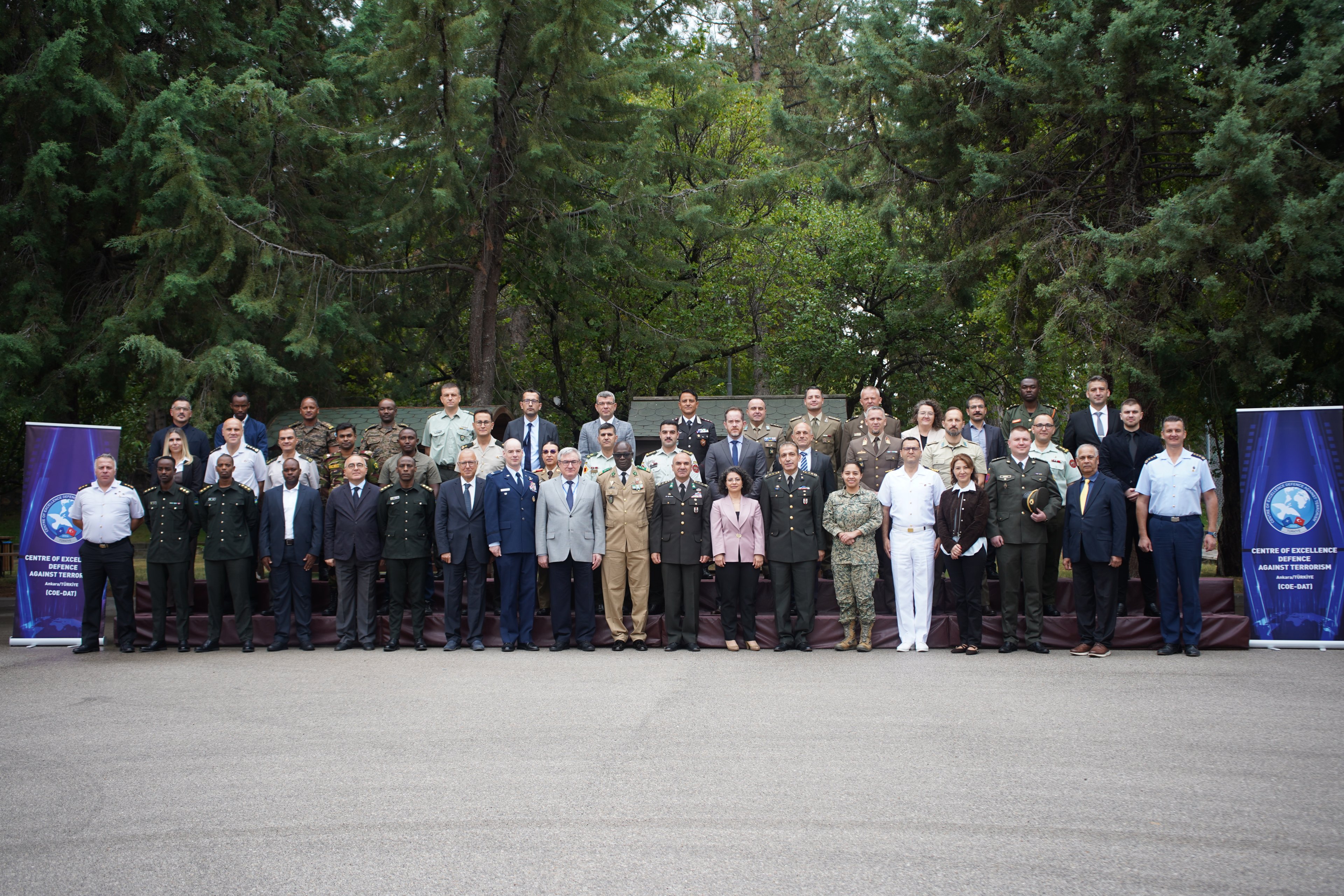 Temel Seviye Terörist Saldırılara Karşı Kritik Altyapı Güvenliği ve Dayanıklılığı Kursu 29 Eylül - 03 Ekim 2025 tarihleri arasında icra edilmiştir. Kursa, 5 ülkeden 12 eğitmen, 15 ülkeden 43 öğrenci olmak üzere toplam 55 kişi katılmıştır.