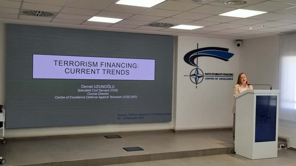 03-07 Kasım 2025 tarihlerinde Vicenza/İtalya’da NATO İstikrar Polisliği Mükemmeliyet Merkezi tarafından düzenlenen Terörizmin Finansmanıyla Mücadele Aracı Olarak Kültürel Varlıkların Korunması Kursu'na Terörizmle Mücadele Mükemmeliyet Merkezi Komutanlığını temsilen Kurs Direktörü Demet UZUNOĞLU katılmış ve Terörizmin Finansmanında Güncel Eğilimler konusunda bir sunum yapmıştır.
